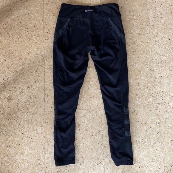 Black and Grey leggings - Picture 2 of 3